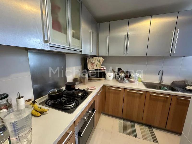 2 Bed Apartment (Condo) for Sale in  The Pier At Robertson - Image 2
